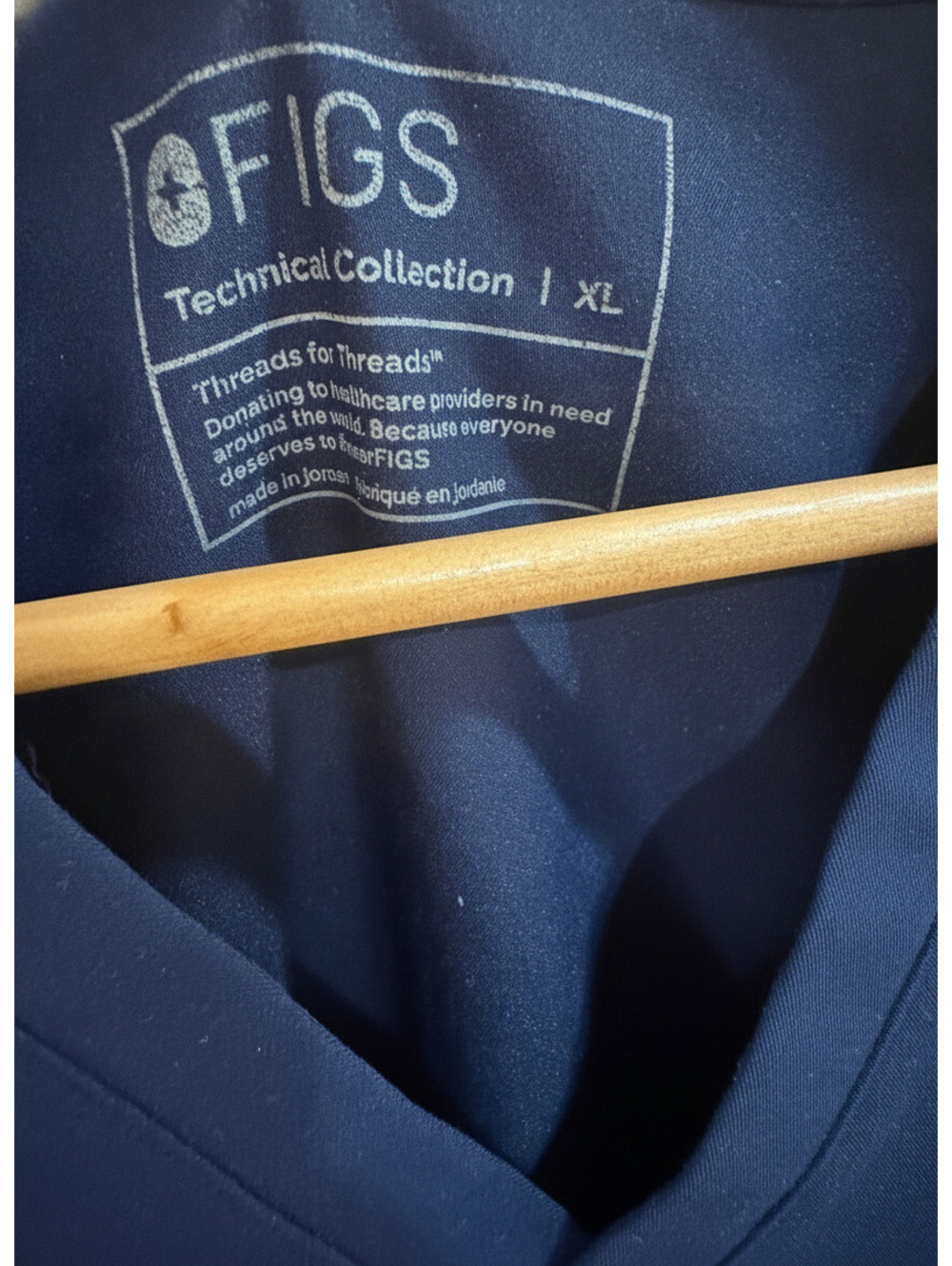 FIGS Catarina One-Pocket Scrub Top โ Navy Blue โ Size XL - Picture 3 of 4